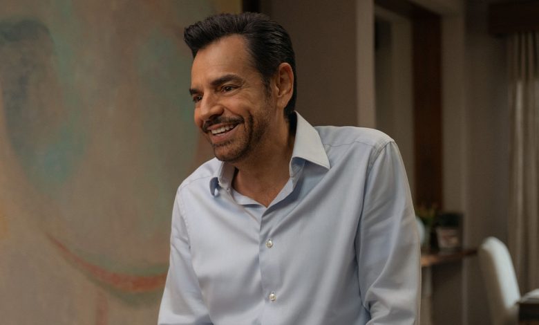 Eugenio Derbez as Maximo Gallardo Ramos in