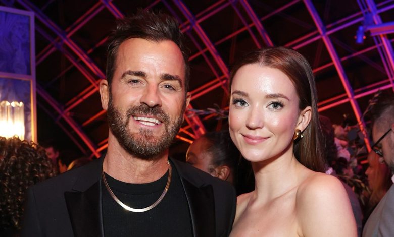 Justin Theroux shares loved-up vacation photo with girlfriend Nicole Brydon Bloom