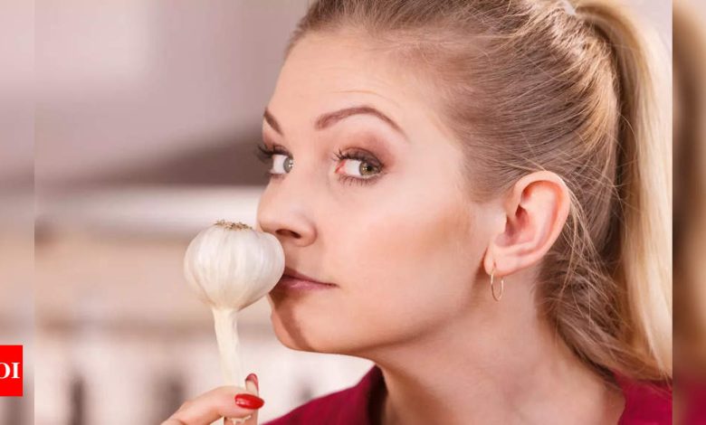 Myths or reality: Can rubbing raw garlic on your race cure acne?