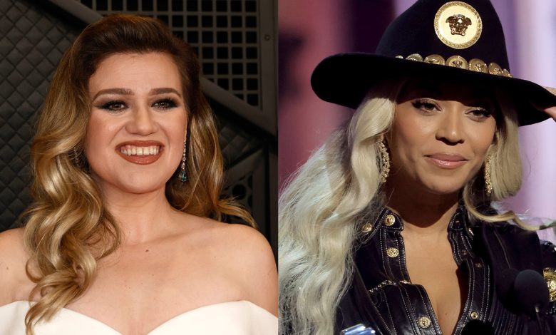 Kelly Clarkson and Beyoncé