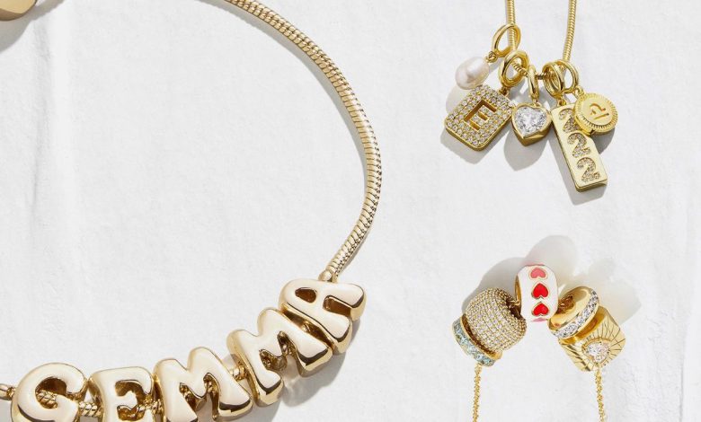 Fashion People Have Officially Brought Back This Jewelry Trend