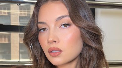 Take Notes—2 Celeb Makeup Artists Share the Best Bronzers for a Vacation-Like Glow