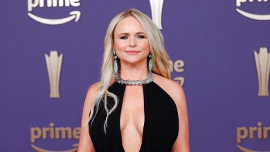 Miranda Lambert shares loved-up photo with husband Brendan after mishap with ex Blake Shelton