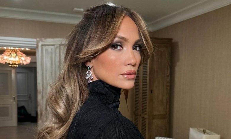 J.Lo's Hairstylist Loves This Product for Bouncy Bombshell Hair, and It's 30% Off RN