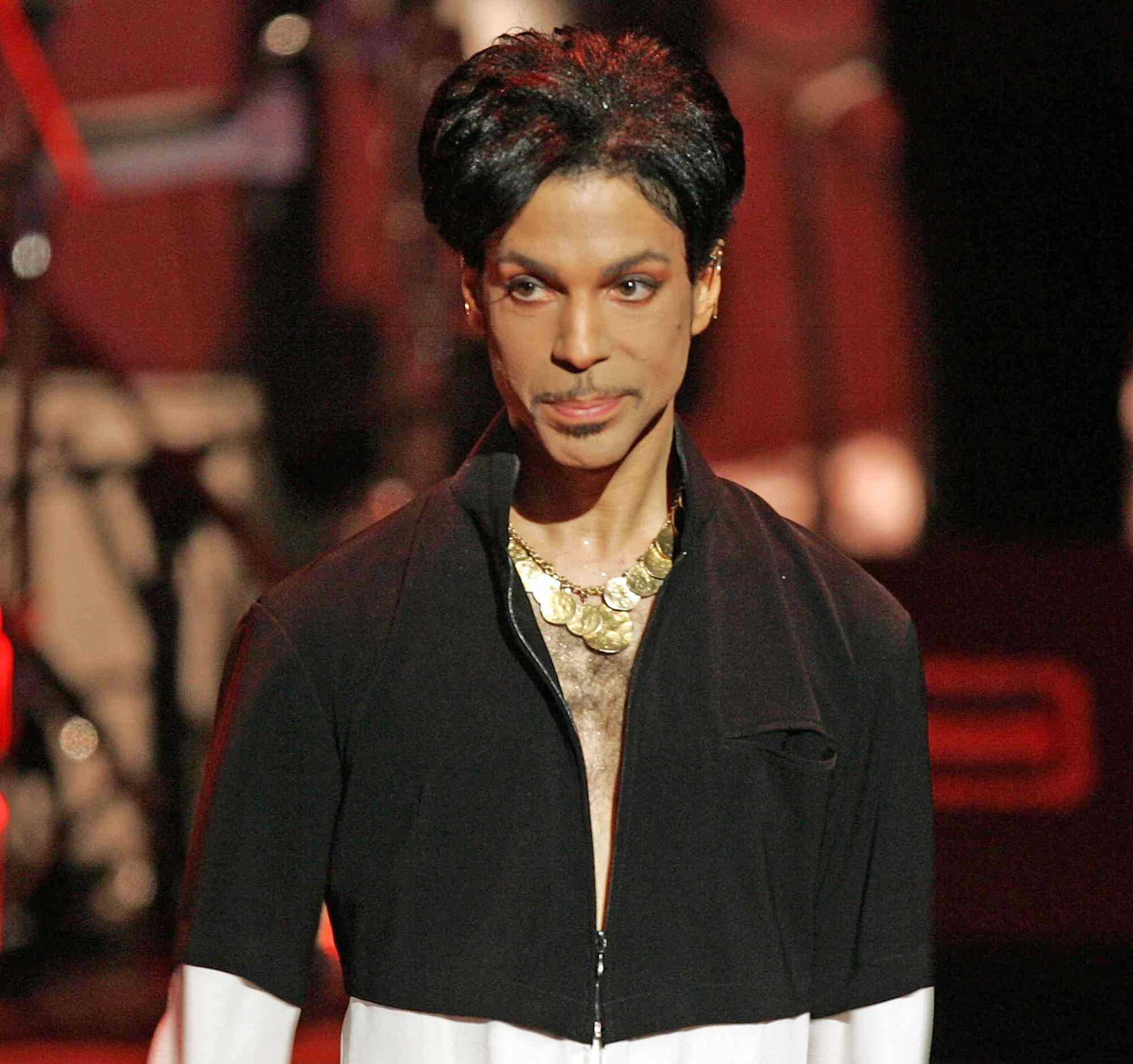 LOS ANGELES, CA - MARCH 19: Musician Prince is seen on stage at the 36th NAACP Image Awards at the Dorothy Chandler Pavilion on March 19, 2005 in Los Angeles, California. Prince was honored with the Vanguard Award. (Photo by Kevin Winter/Getty Images)