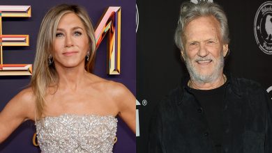 Jennifer Aniston and Kris Kristofferson