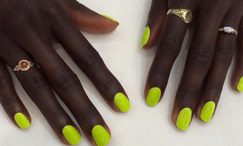 These Are the 8 Best Halloween Nail Colors to Try