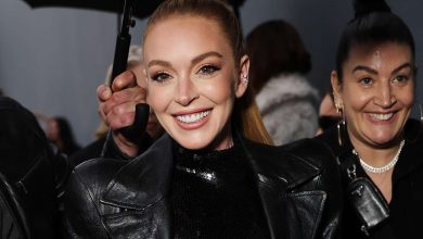 Lindsay Lohan Arrives for Balenciaga During Paris Fashion Week, Plus Gwen Stefani, Timothée Chalamet and More