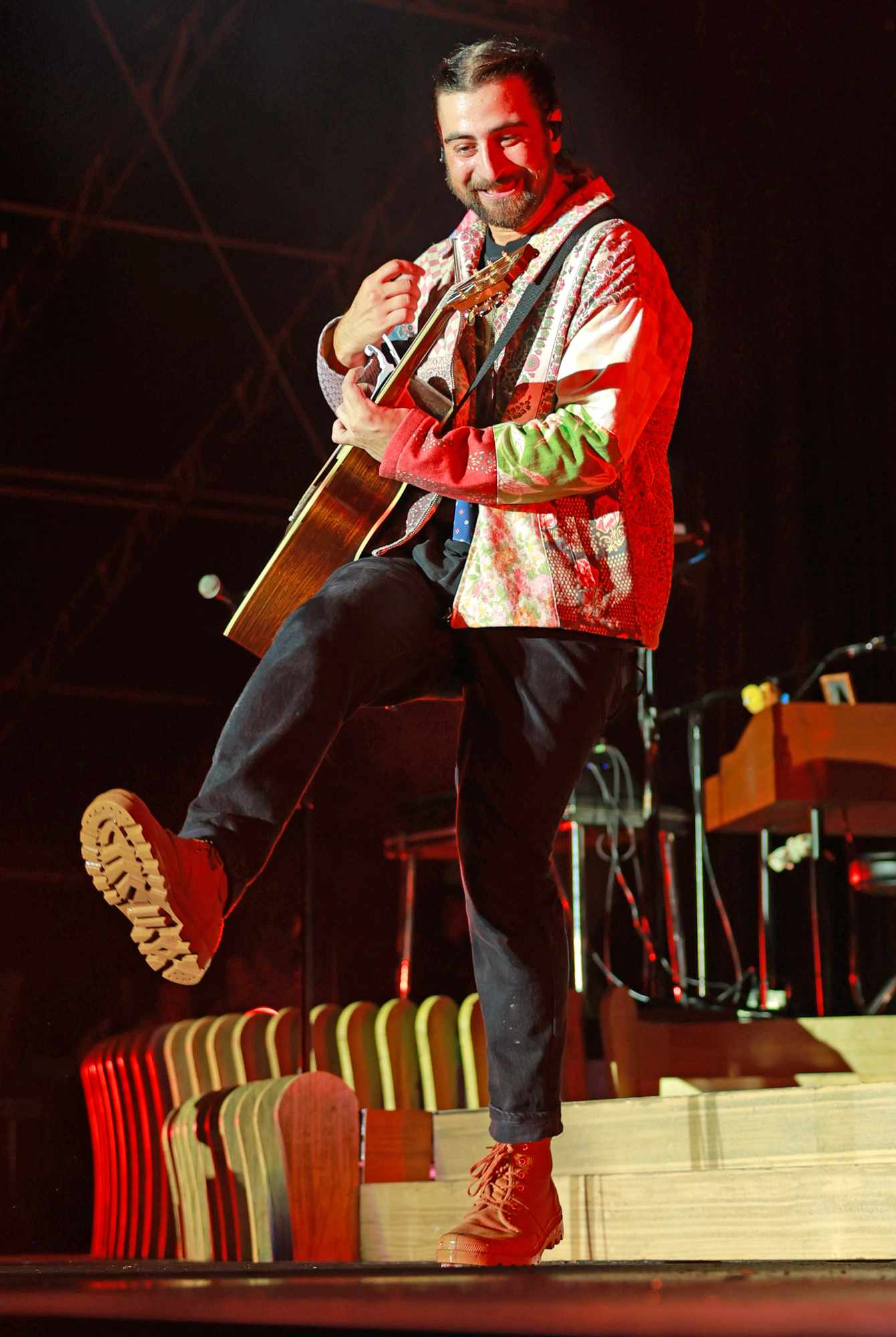 Noah Kahan performs onstage for day two of the 2024 Pilgrimage Music & Cultural Festival at The Park at Harlinsdale Farm on September 29, 2024 in Franklin, Tennessee. 