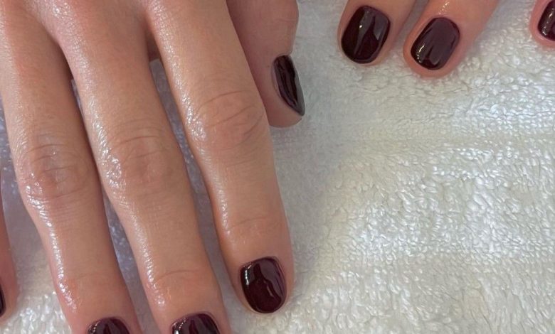 Even the Chicest People Can't Agree on This "Controversial" Manicure—6 Alts They're Choosing