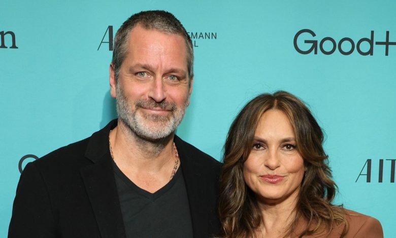 Mariska Hargitay and Blue Bloods star husband cozy up in photo from family holiday