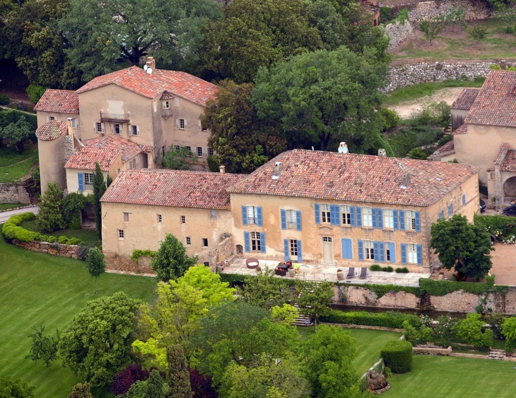 An aerial view taken on May 31, 2008 in Le Val, southeastern France, shows the Chateau Miraval, a vineyard estate owned by Angelina Jolie and Brad Pitt