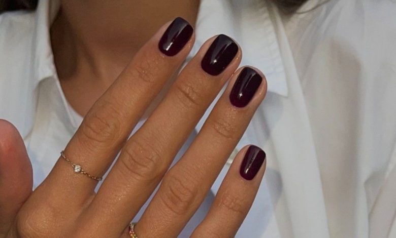 No Nail Polish Remover? No Problem—Manicurists Share the Best Tips (and What Not to Do)