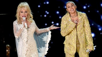 Dolly Parton and Miley Cyrus at the 2019 Grammys.