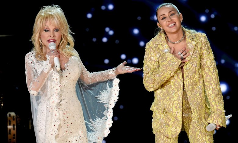 Dolly Parton and Miley Cyrus at the 2019 Grammys.