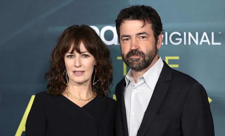 Rosemarie DeWitt and Ron Livingston