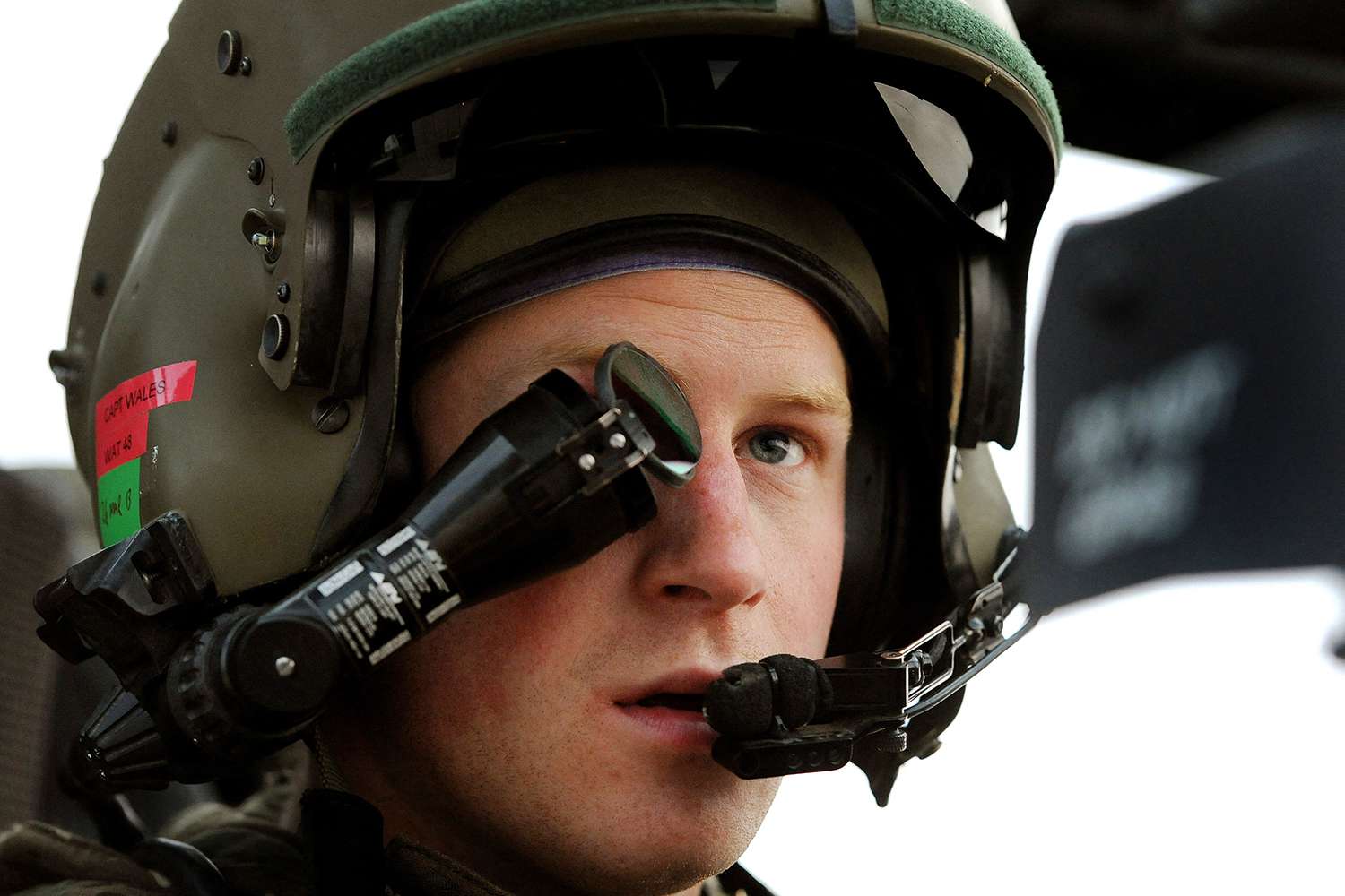 Prince Harry Afghanistan Helicopter 12 12 12 