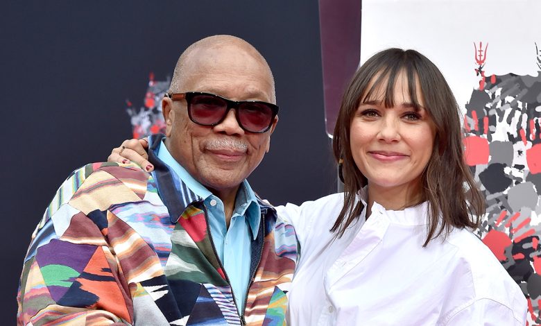 Quincy Jones with his daughter, Rashida Jones, in 2018.