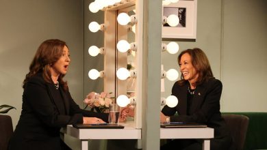 Maya Rudolph and Kamala Harris on