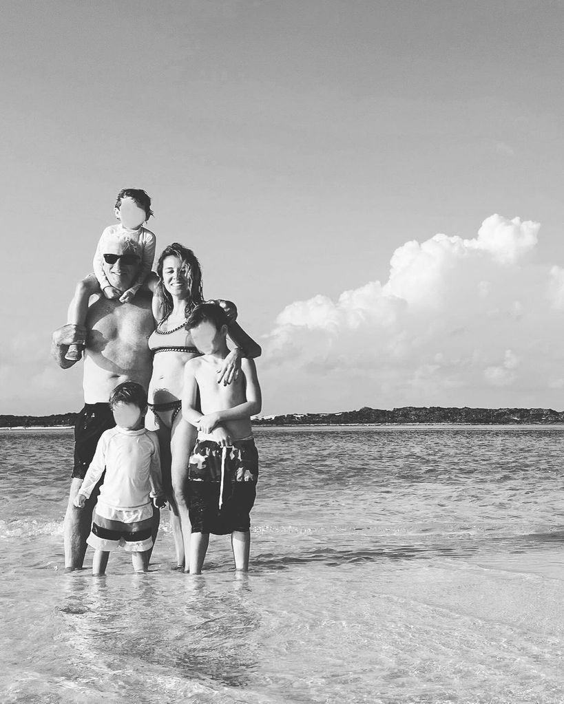 Richard Gere with his sons and wife 