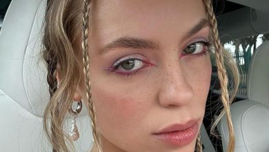 The TikTok Crowd Is Swapping Black Mascara for This Cool-Girl Color—I Cosign the Trend