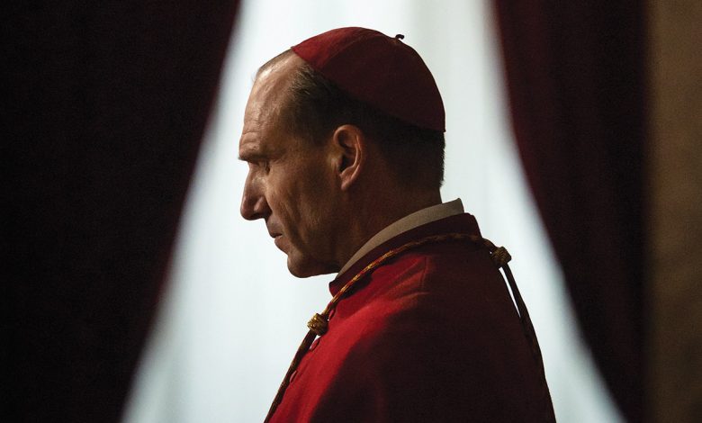 Ralph Fiennes as Cardinal Thomas Lawrence in Conclave.