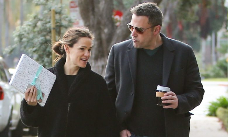 Ben Affleck and ex Jennifer Garner step out in LA after Thanksgiving reunion