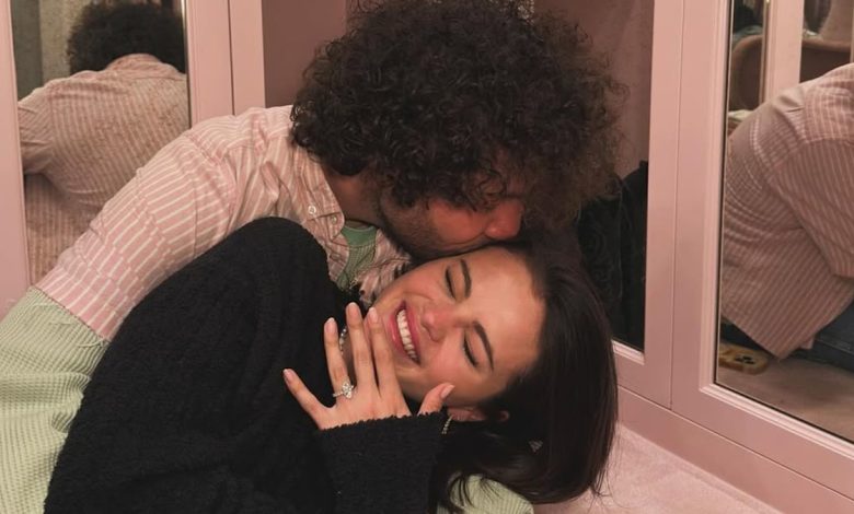 Selena Gomez announces engagement to Benny Blanco and her huge diamond ring is incredible!