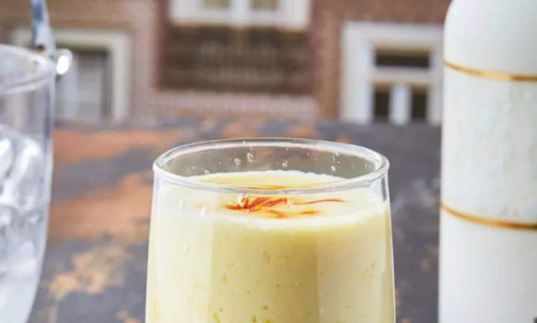 How to prepare Winter Kesar Drink for a glowing skin