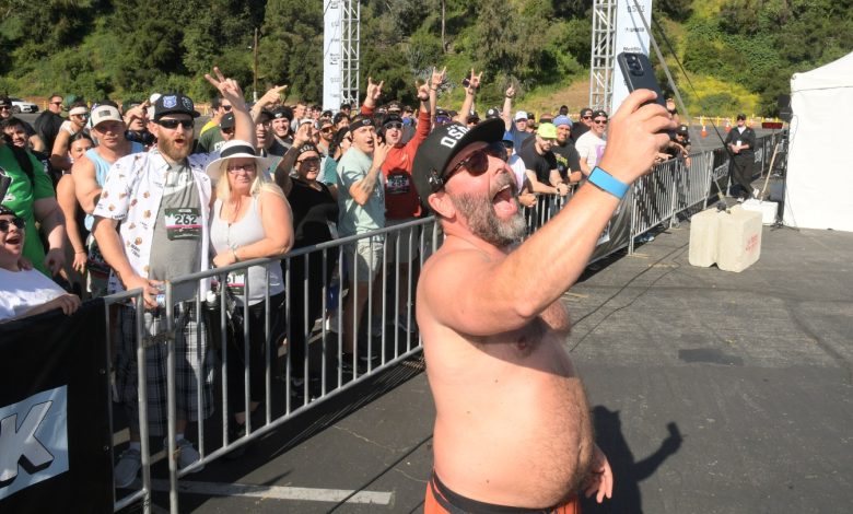 Bert Kreischer (C) and guests attend Netflix is a Joke Fest: 2 Bears 5K at Rose Bowl Stadium