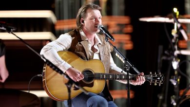 Morgan Wallen performing at Billboard Music Awards 2022