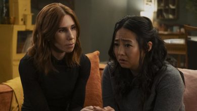 Zosia Mamet and Stephanie Hsu in