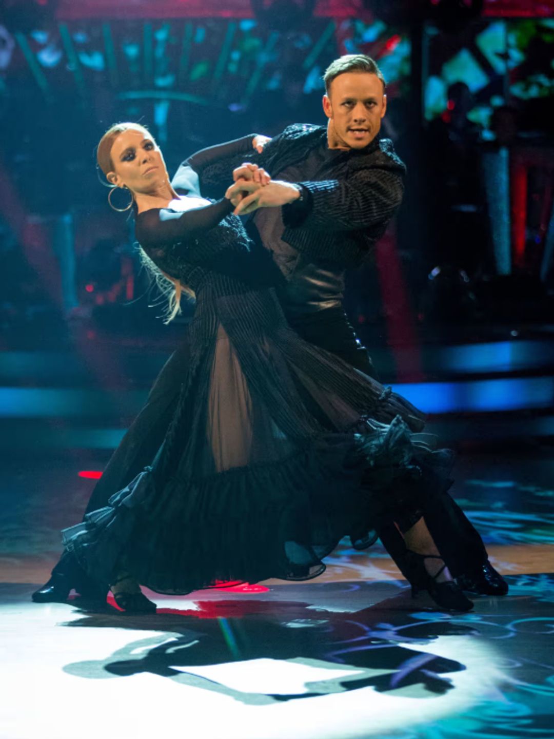 Stacey Dooley and Kevin Clifton dancing together