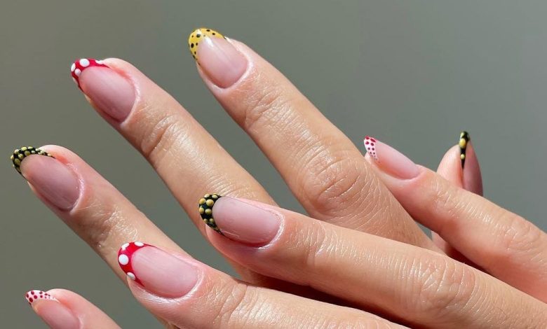 According to Instagram, Stylish People Are Only Wearing These Acrylic Nail Designs