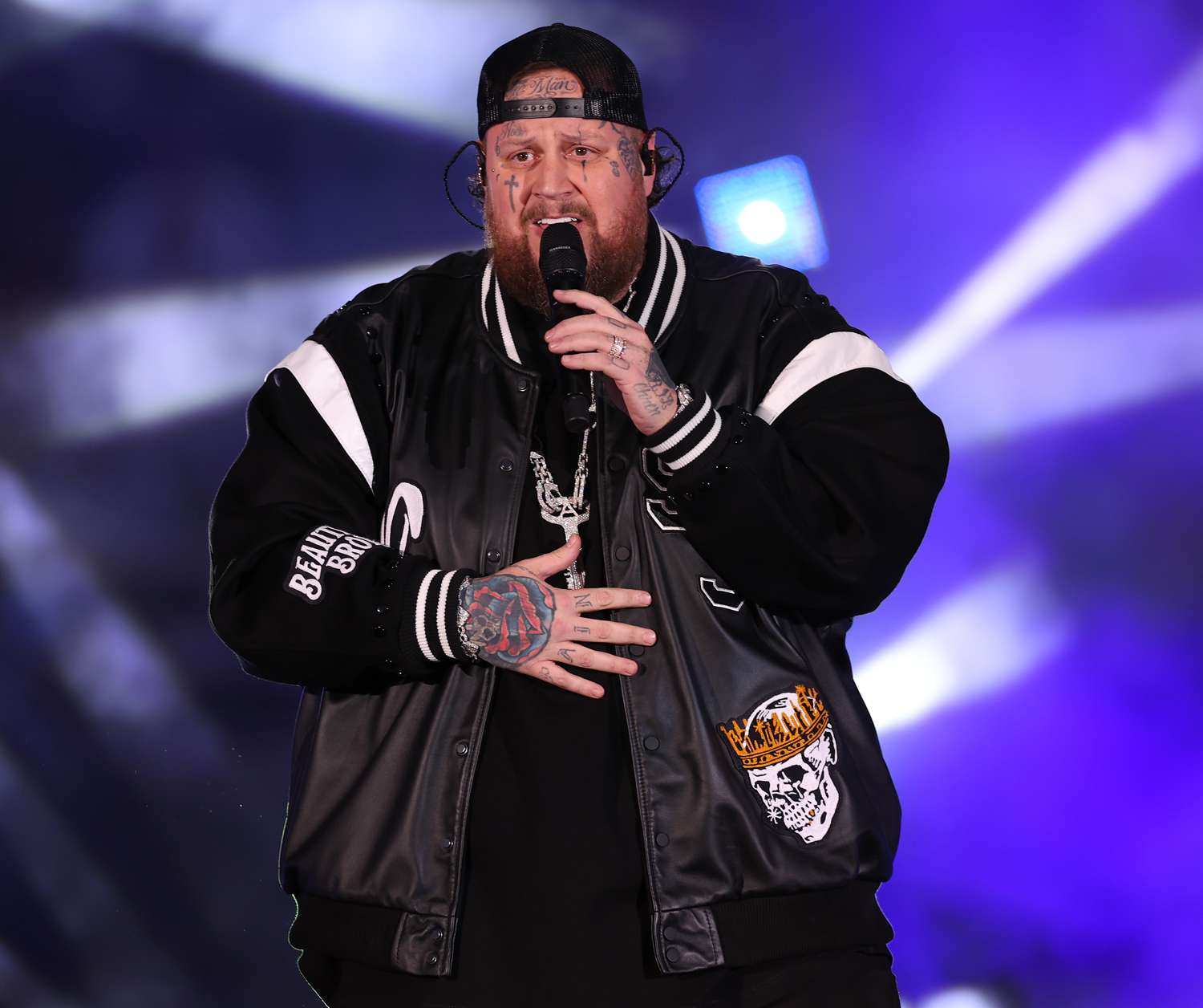 Jelly Roll performs during half time of the game between the New York Giants and the Dallas Cowboys at AT&T Stadium on November 28, 2024 in Arlington, Texas. (