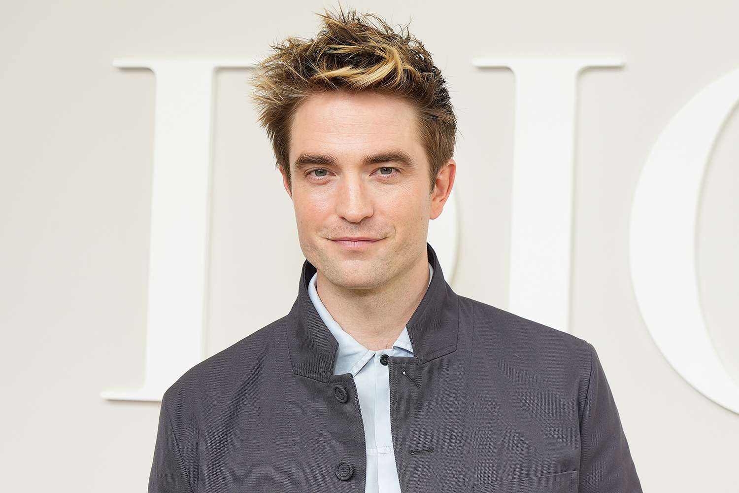 Robert Pattinson attends the Dior Homme Menswear Spring/Summer 2025