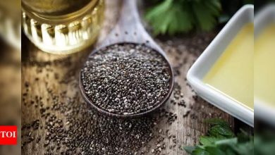 Chewing chia seeds or swallowing them: What's the best way to consume them for hair growth