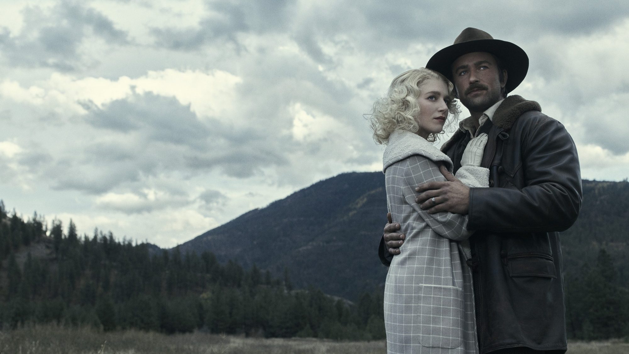 Julia Schlaepfer as Alexandra Dutton with Brandon Sklenar as Spencer Dutton.