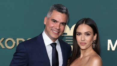 Jessica Alba reunites with Cash Warren in new photo — and fans have a lot to say