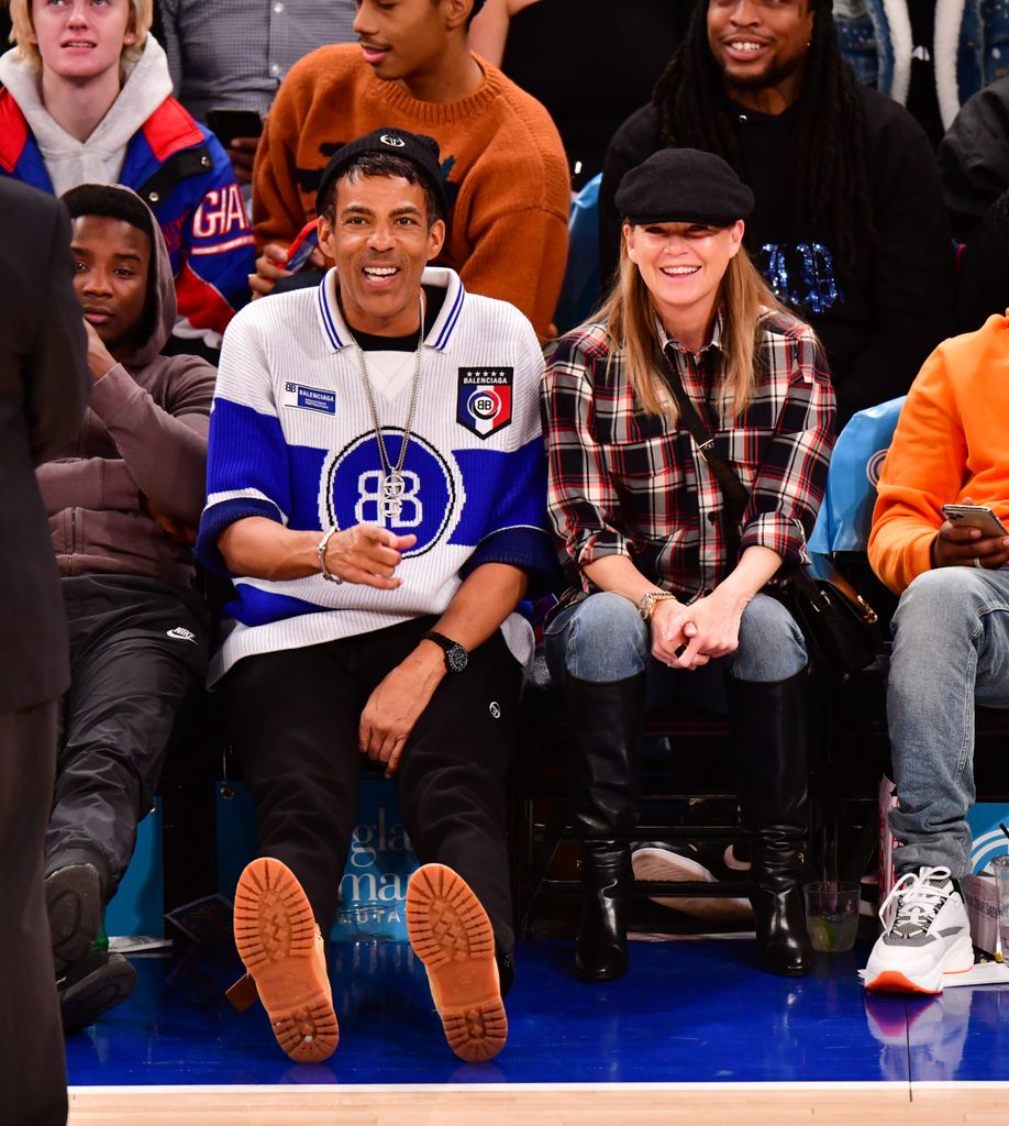 The two share three children and often enjoy going to basketball games and dinners together.