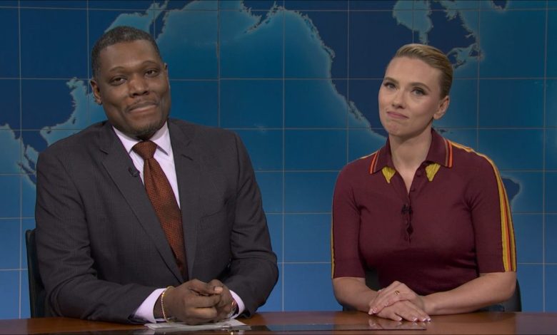 Michael Che and Scarlett Johansson on