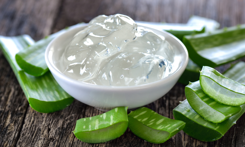 5 ways to use Aloe Vera for a glowing skin and thick hair