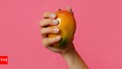 Mango Benefits: Myth or reality: Does eating mangoes really cause pimples? |