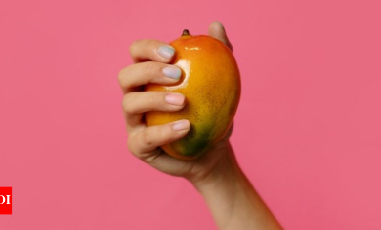 Mango Benefits: Myth or reality: Does eating mangoes really cause pimples? |
