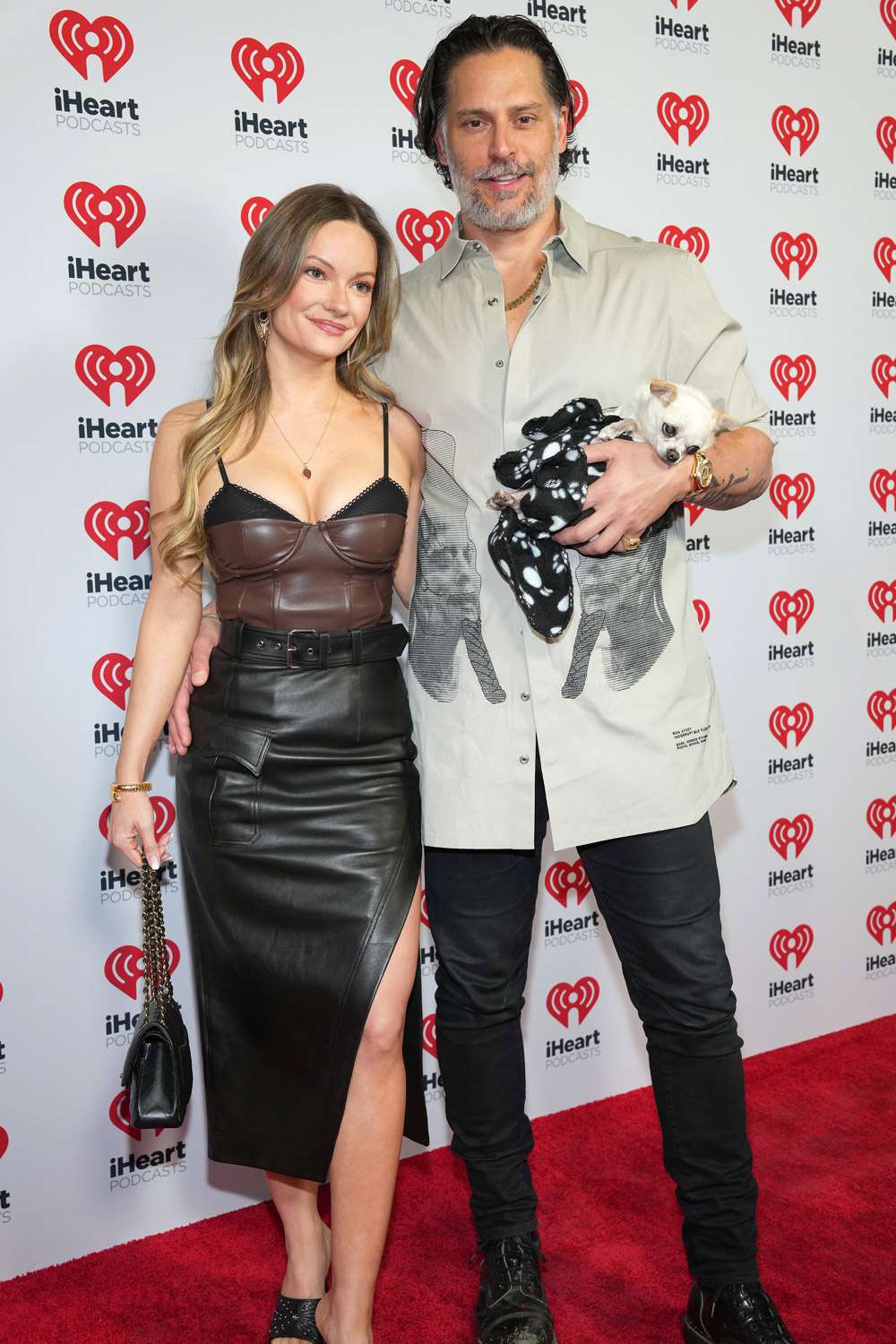 Caitlin O'Connor, Joe Manganiello at 2025 iHeartPodcast Awards at Austin City Limits Live at the Moody Theater on March 10, 2025 in Austin, Texas. 