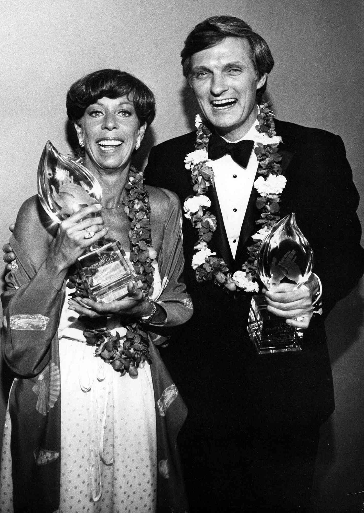 Carol Burnett with Alan Alda 39th Annual Emmy Awards 1987