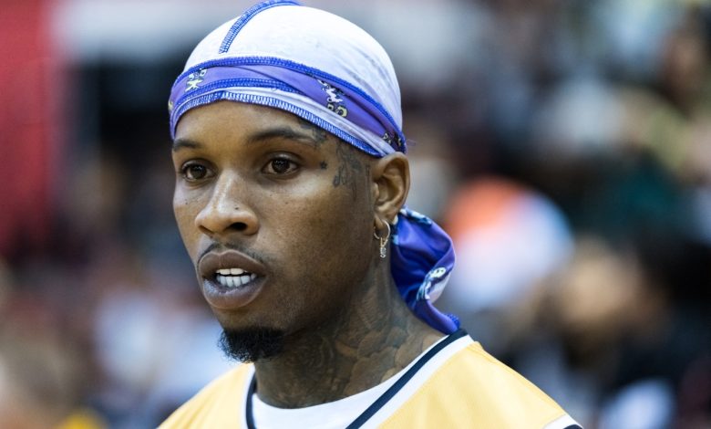 Tory Lanez Hospitalized After Getting Stabbed In Prison (Reports)