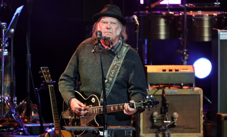 neil-young-bruce-springsteen-trump