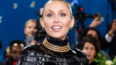 NEW YORK, NEW YORK - MAY 05: Miley Cyrus attends the 2025 Met Gala Celebrating
