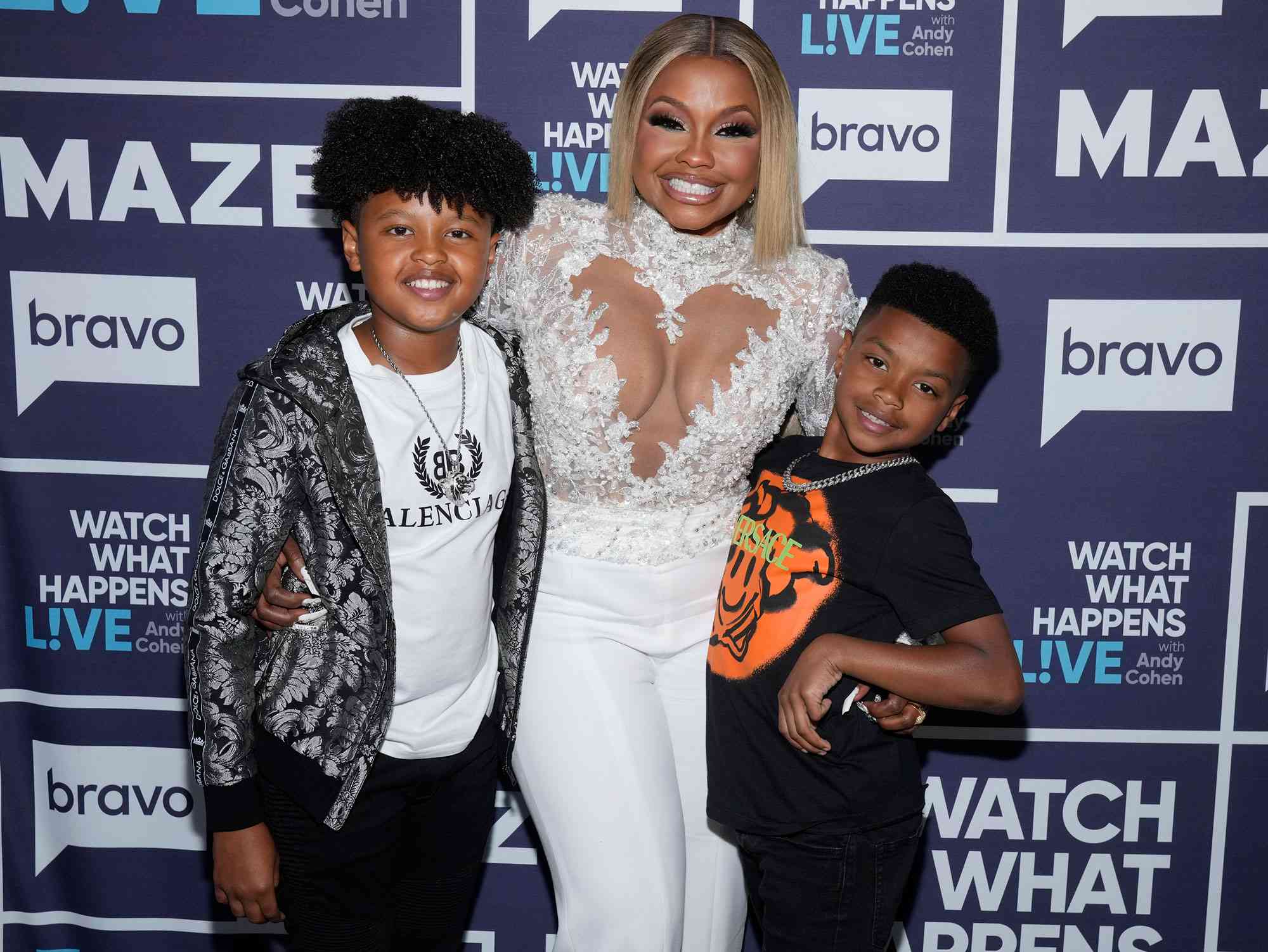 WATCH WHAT HAPPENS LIVE WITH ANDY COHEN -- Episode 19111 -- Pictured: (l-r) Ayden Nida, Dorinda Medley, Dylan Nida -- (Photo by: Charles Sykes/Bravo via Getty Images)